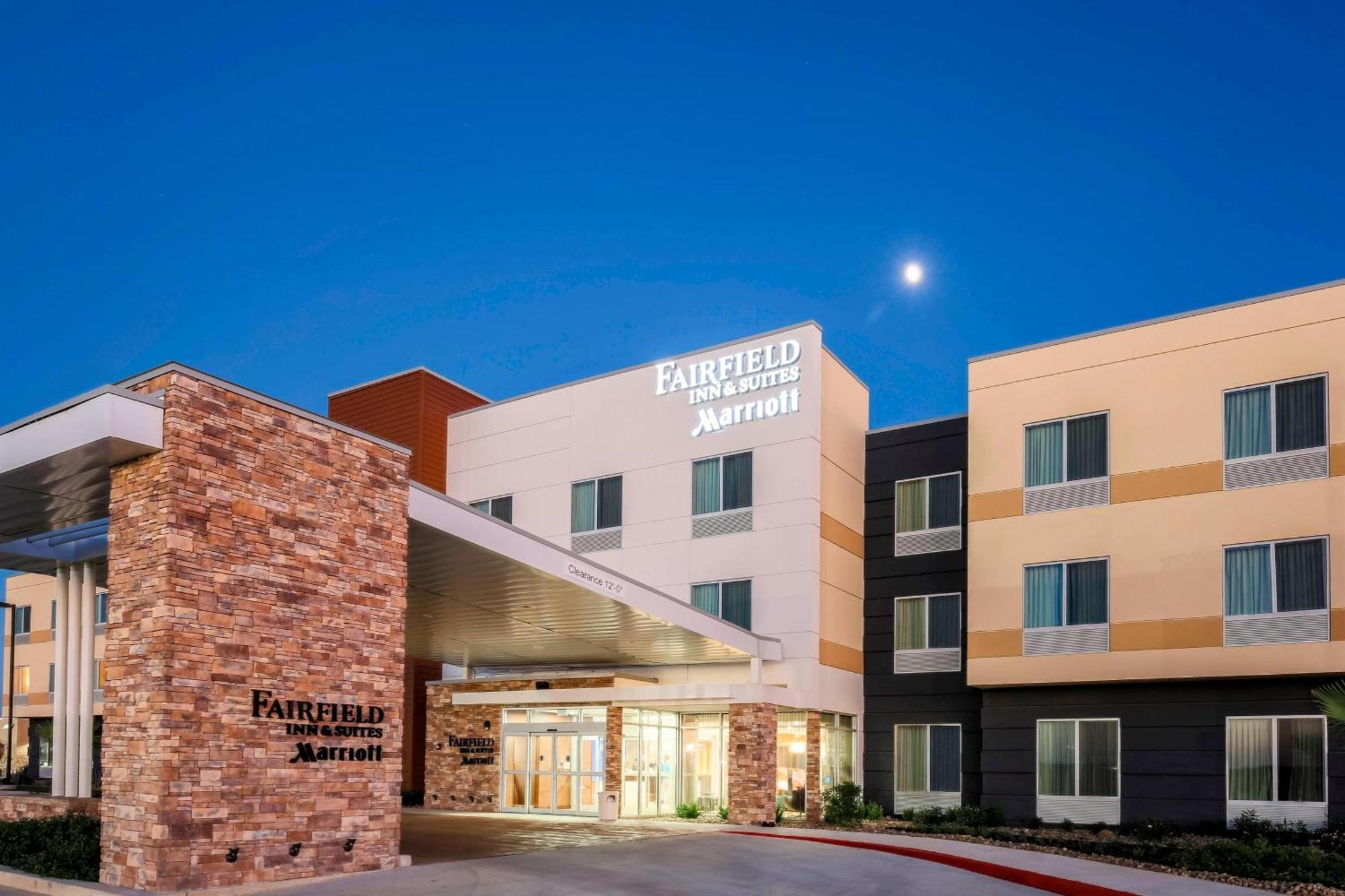 Fairfield Inn & Suites By Marriott Pleasanton Exteriér fotografie